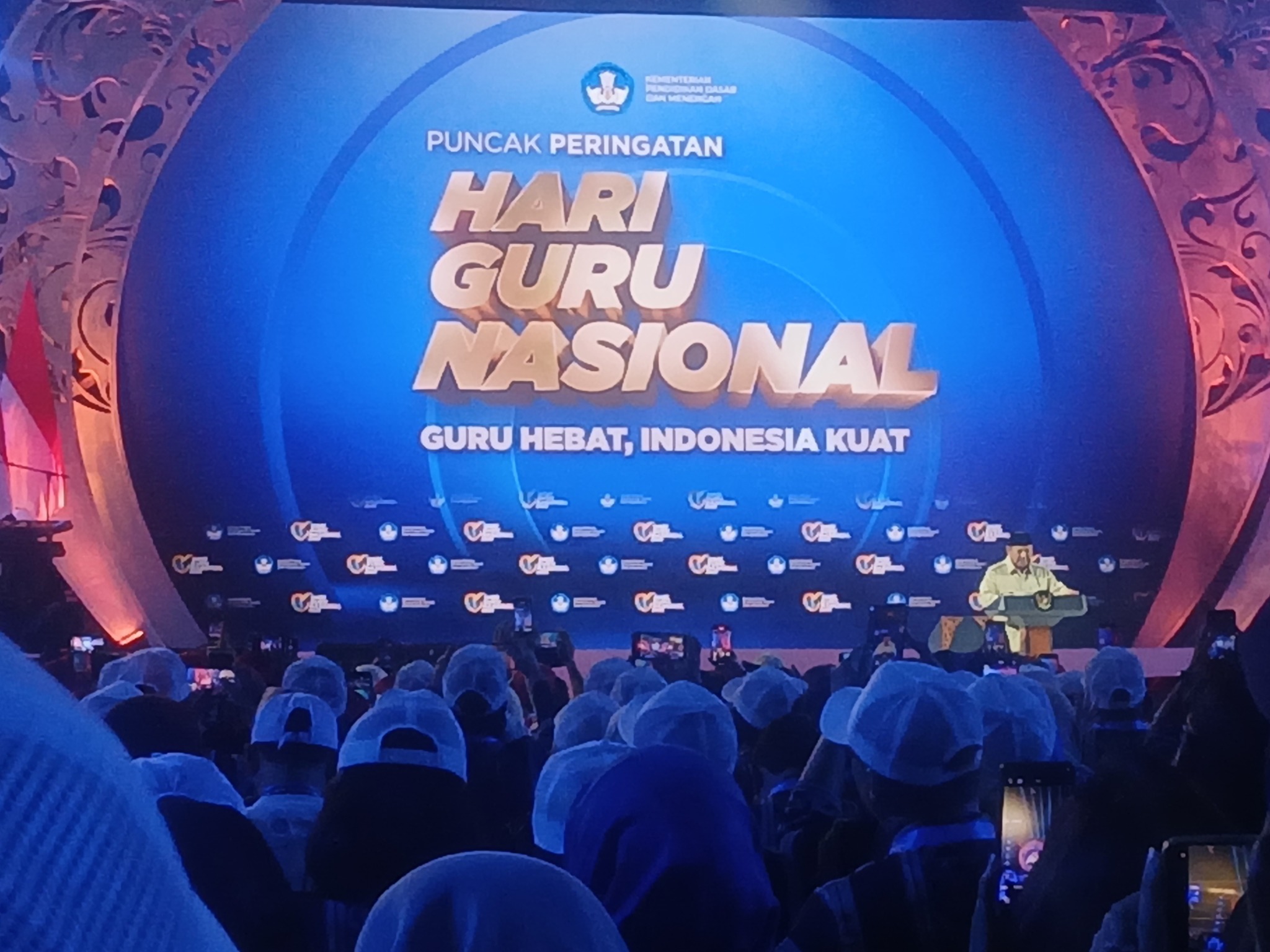 HGN 2025: Presiden Prabowo Tegaskan Komitmen Digitalisasi Pendidikan, Omjay dan KOGTIK Hadir di Indonesia Arena