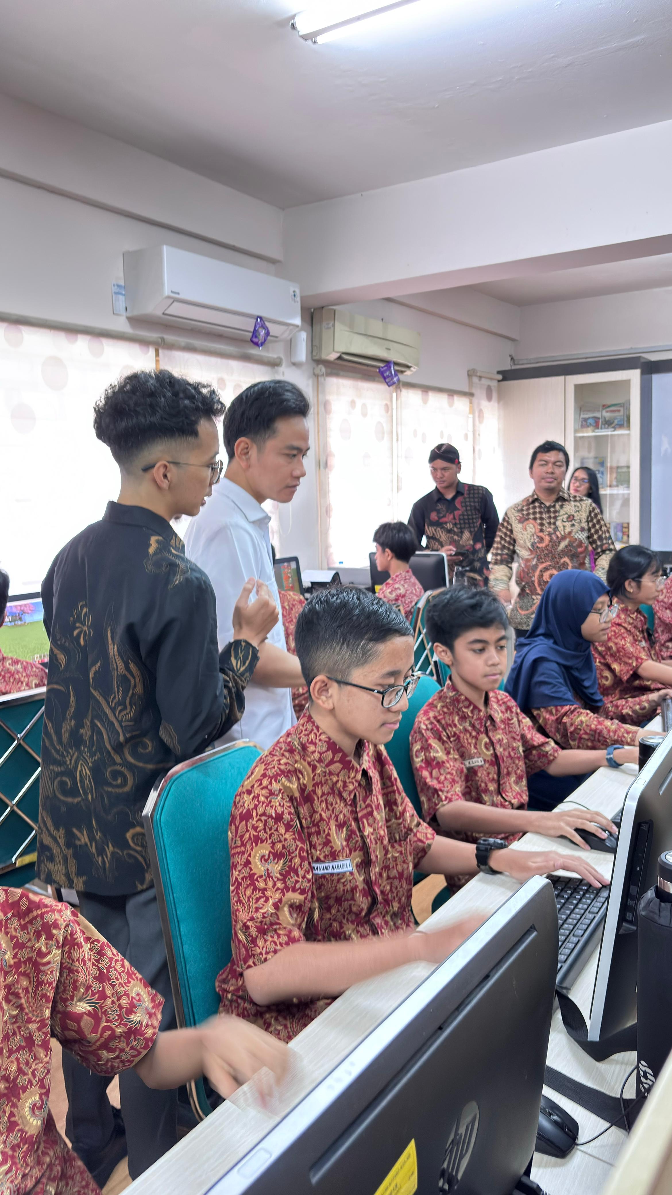 UJian Praktik Bab 3 Kelas 8 SMP Labschool Jakarta
